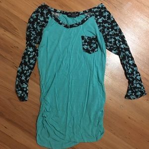 Maternity top with ruched sides